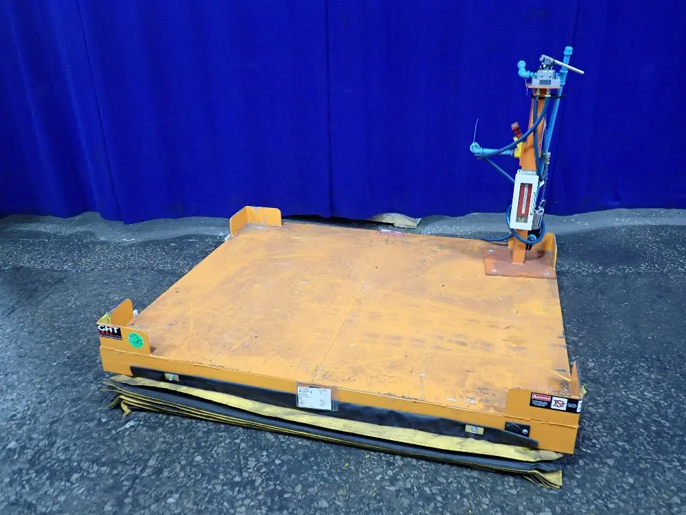LIFT TABLE