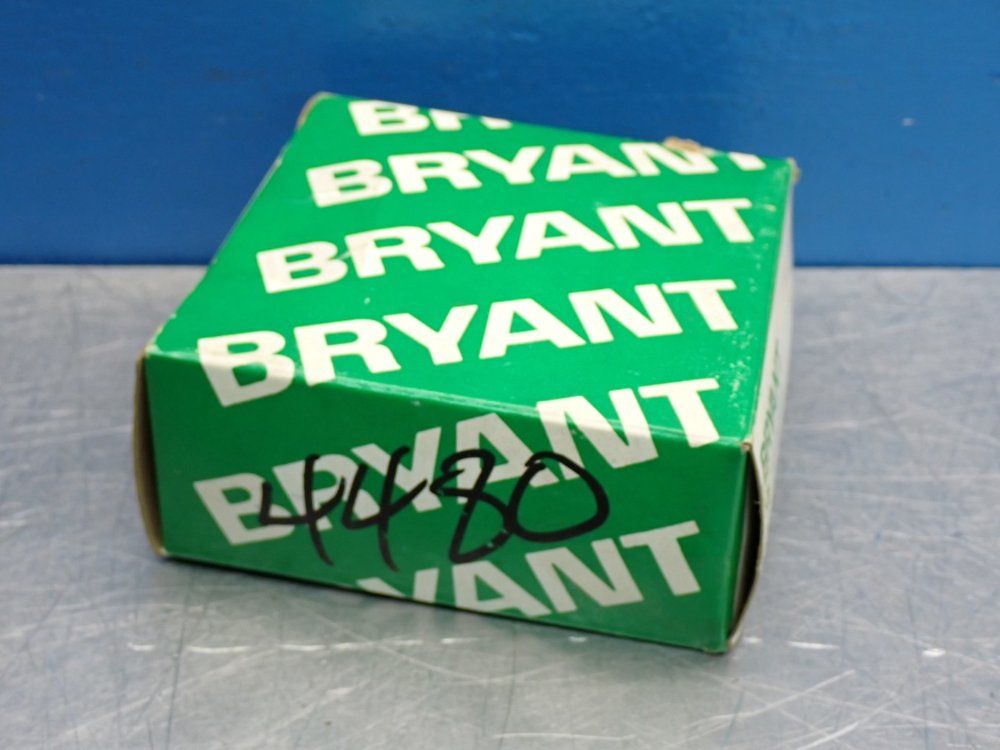 Bryant Straight Blade Isolated Ground Receptacle - 21254hsia