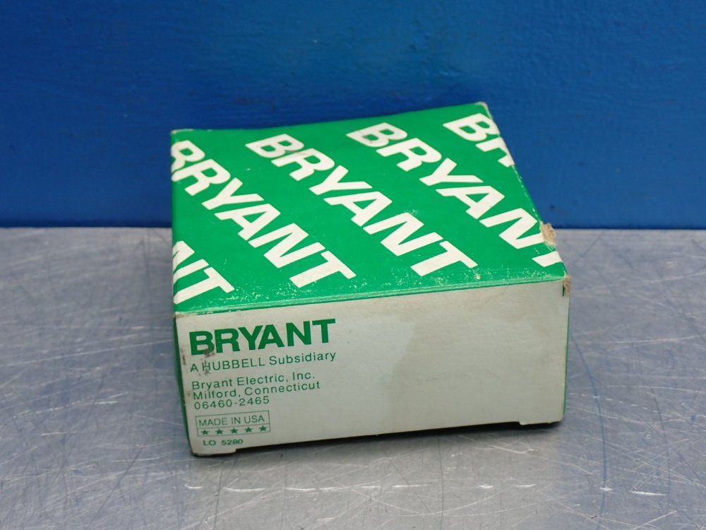 Bryant Straight Blade Isolated Ground Receptacle - 21254hsia