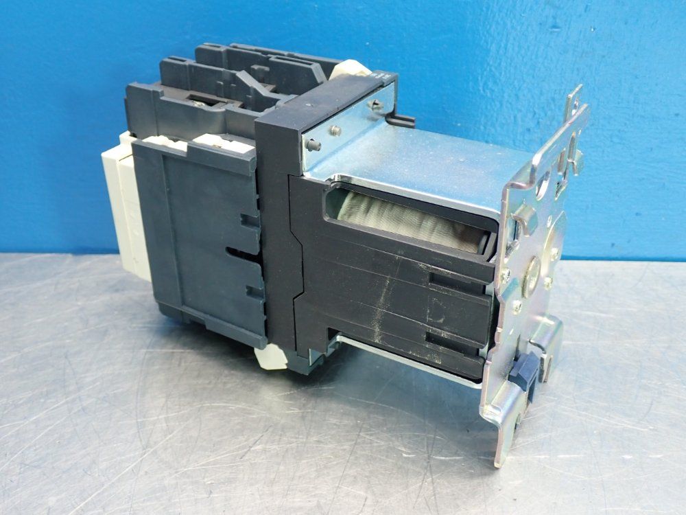 Schneider Electric Contactor Unit - Lc1d80
