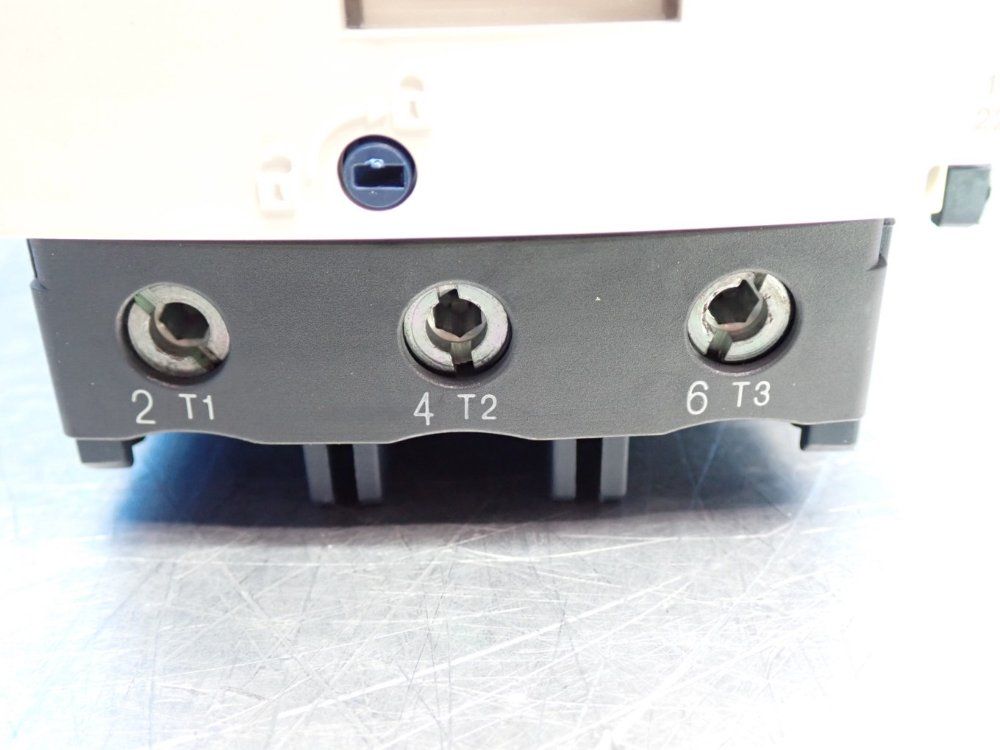 Schneider Electric Contactor Unit - Lc1d80