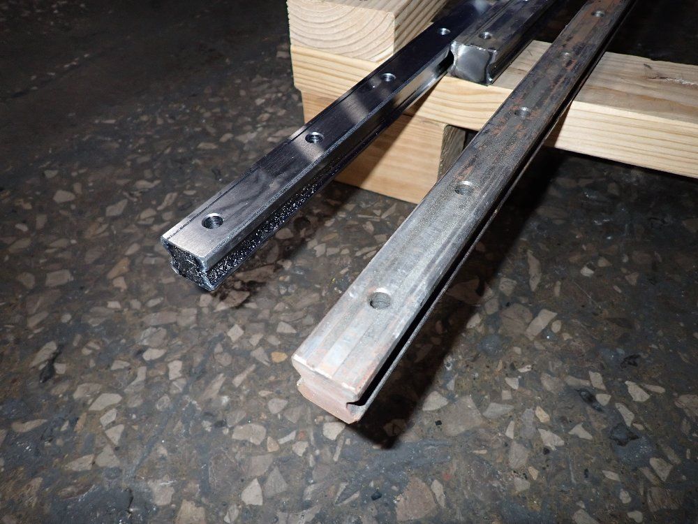  Linear Guide Rails