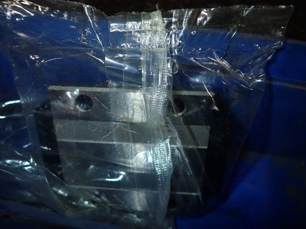 Linear Bearing Cartridge