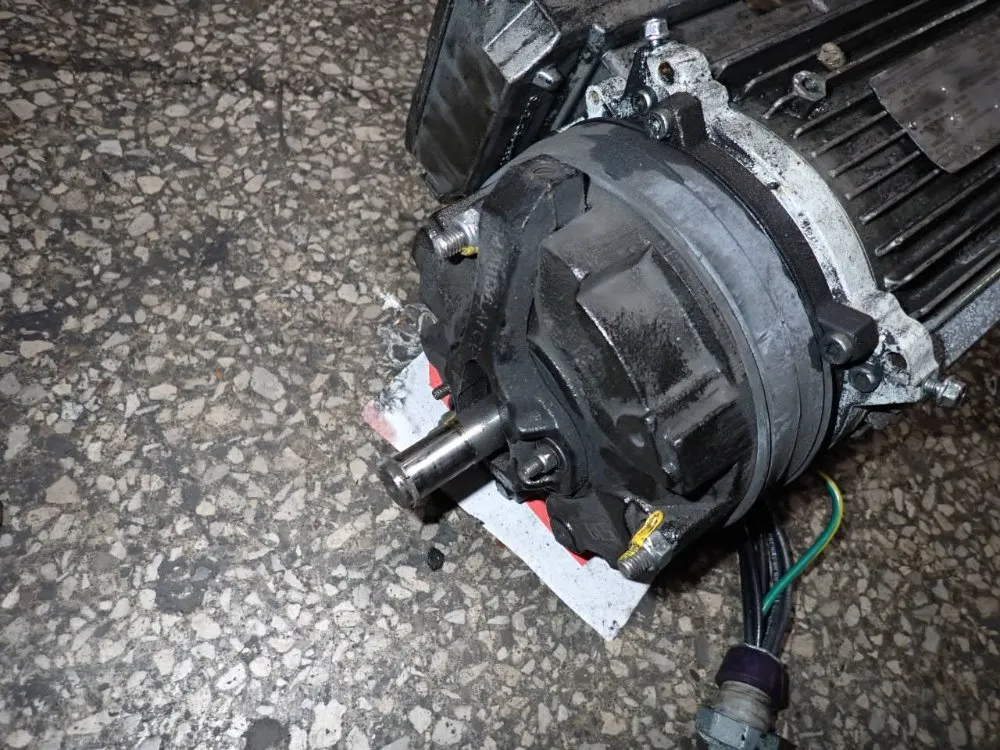 Sew Eurodrive 2 Hp Gear Drive - Ka47/tdrn90l4be5hr