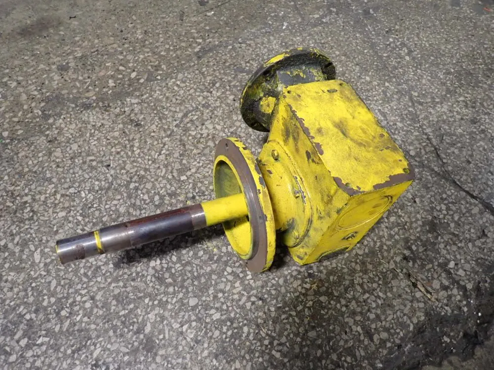 Baldor 50:1 Ratio Gear Reducer - F-926-v-50-b5-j