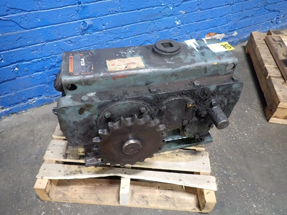 Philadelphia Gear Corporation 57.7.1 Ratio Gear Reducer - 6h93