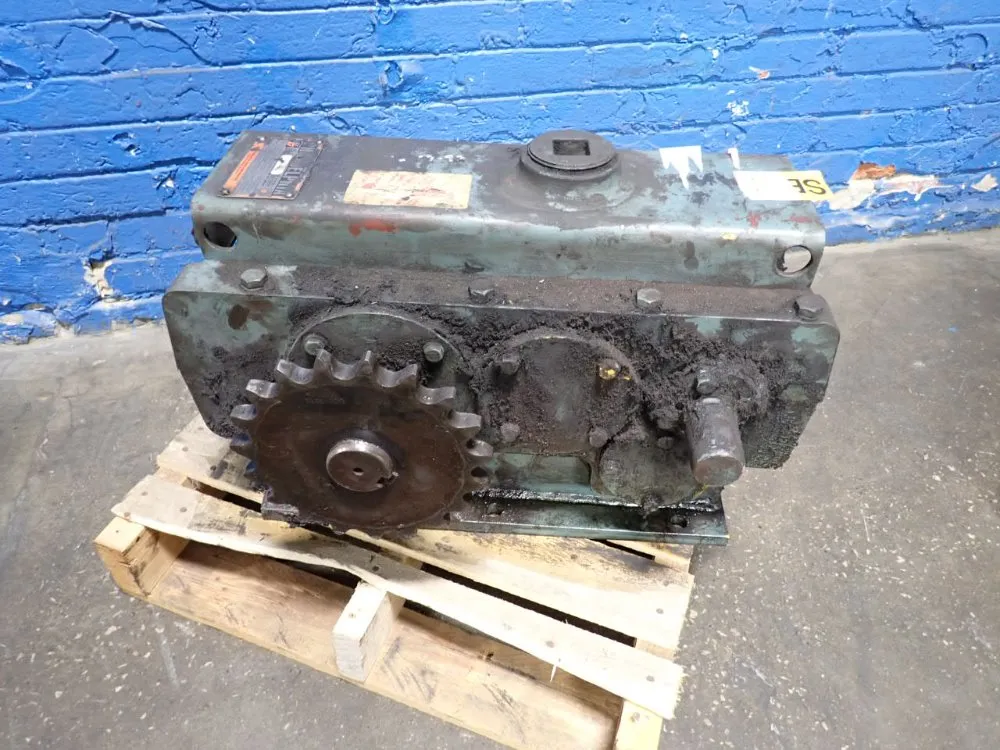 Philadelphia Gear Corporation 57.7.1 Ratio Gear Reducer - 6h93