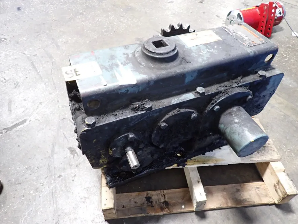 Philadelphia Gear Corporation 57.7.1 Ratio Gear Reducer - 6h93