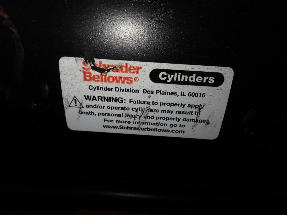 Schrader Bellows Cylinder - Pnk138441s39.000