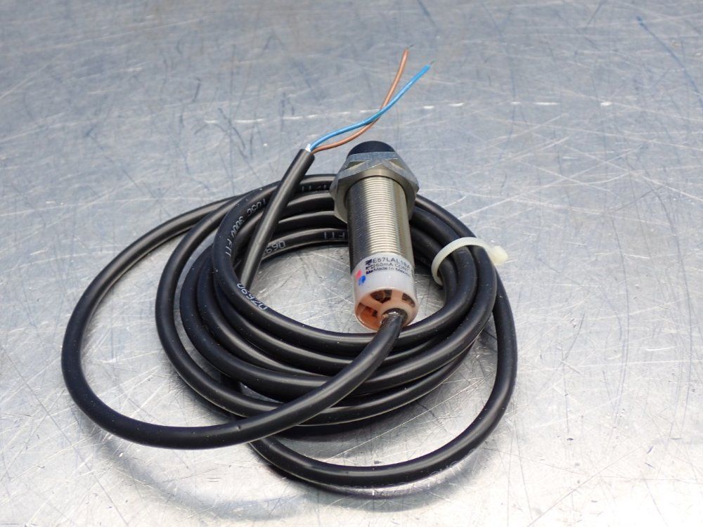 Eaton E57 Inductive Proximity Sensor - Es7lal18a2e