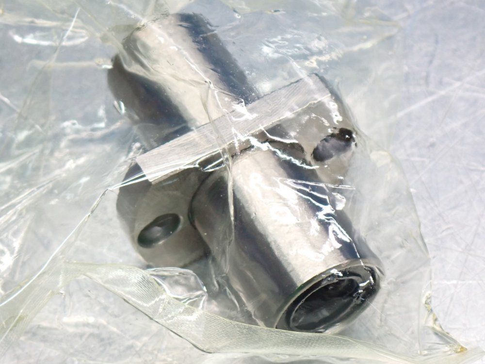 Misumi Center Flanged Linear Ball Bearing, 2pcs - Lhmcwmf12