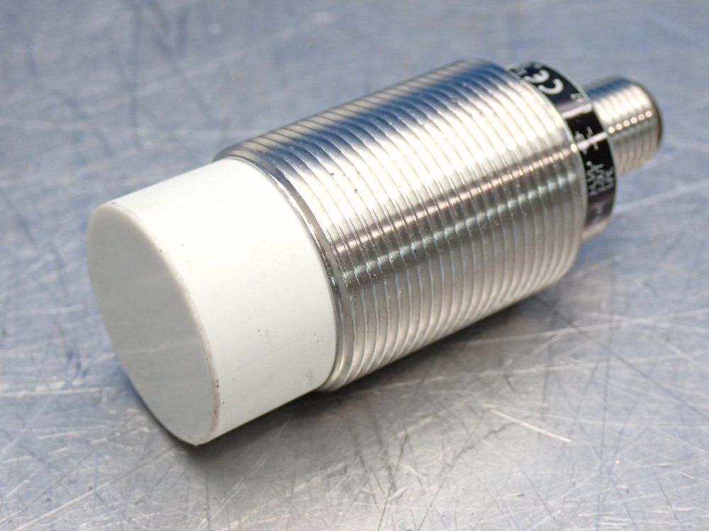 Ifm Inductive Cylindrical Proximity Sensor - Ii0341