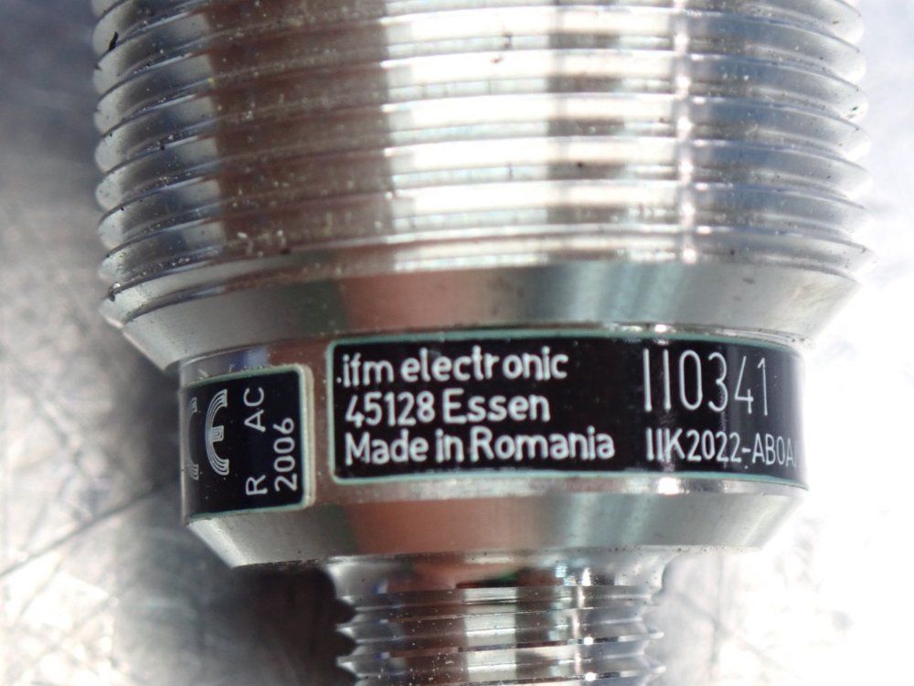 Ifm Inductive Cylindrical Proximity Sensor - Ii0341