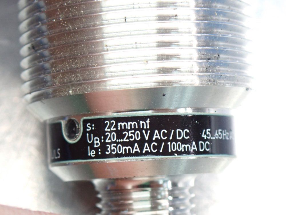 Ifm Inductive Cylindrical Proximity Sensor - Ii0341