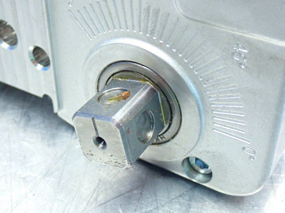 Destaco 6 Bar Max 82m-3 Series Pneumatic Power Clamp - 82m3e230050l8-1