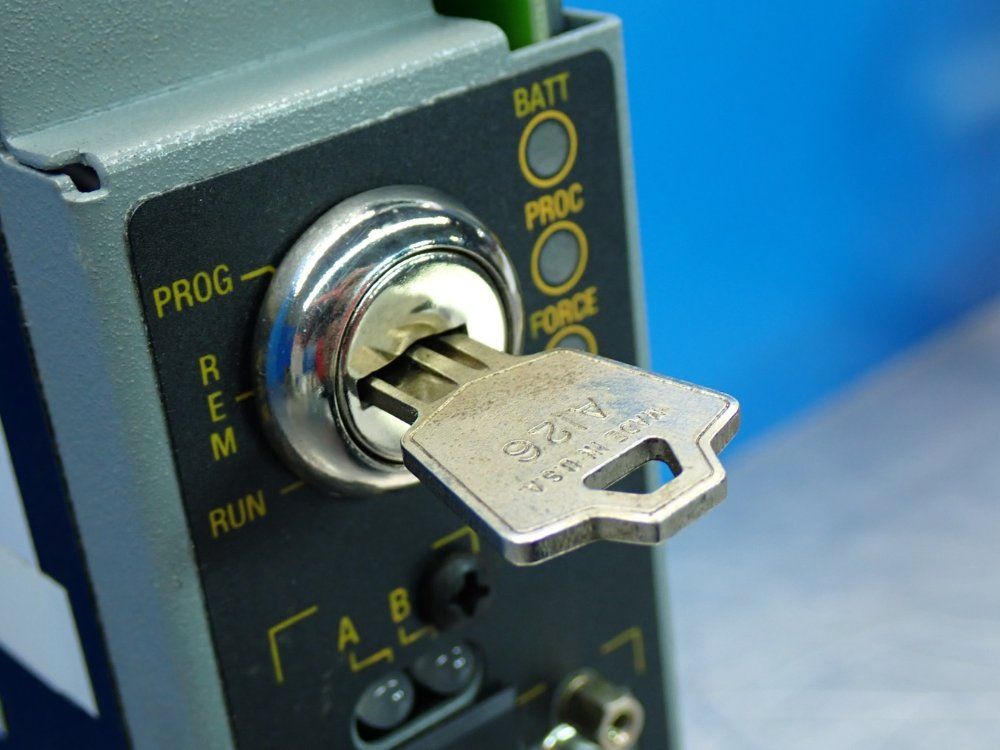 Allen Bradley Controllogix Guardlogix Controller - 1785-l46b/e