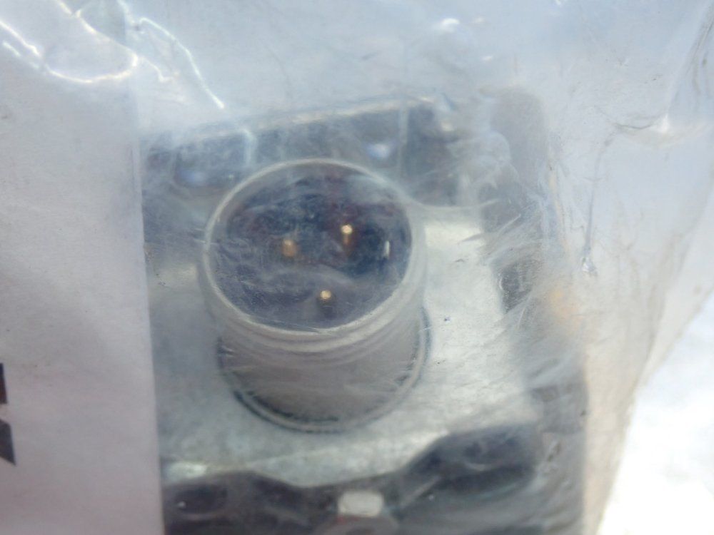 Turck Inductive Proximity Sensor - 4283295