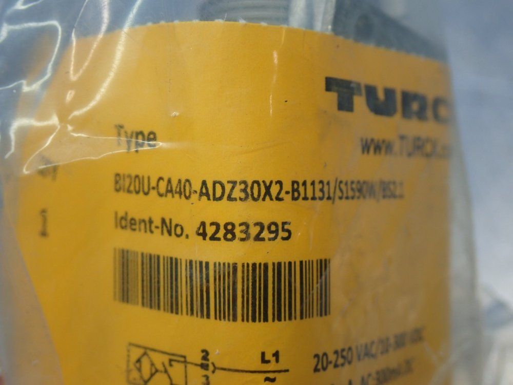 Turck Inductive Proximity Sensor - 4283295
