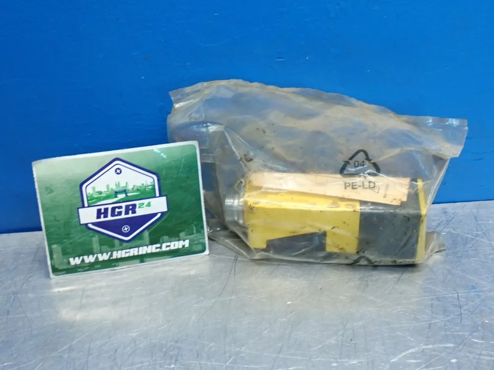 Turck Inductive Proximity Sensor Switch - 4224291