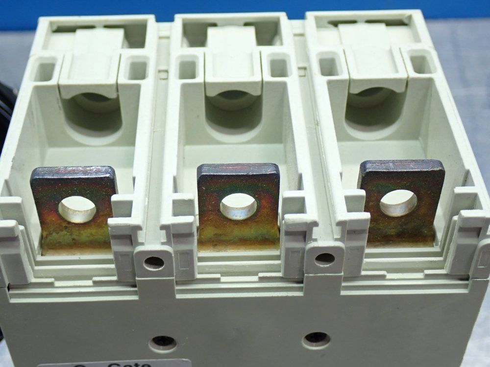 Allen Bradley Mcp Protection Type Motor Protection Circuit Breaker - 140mg-j8e-d15-aa