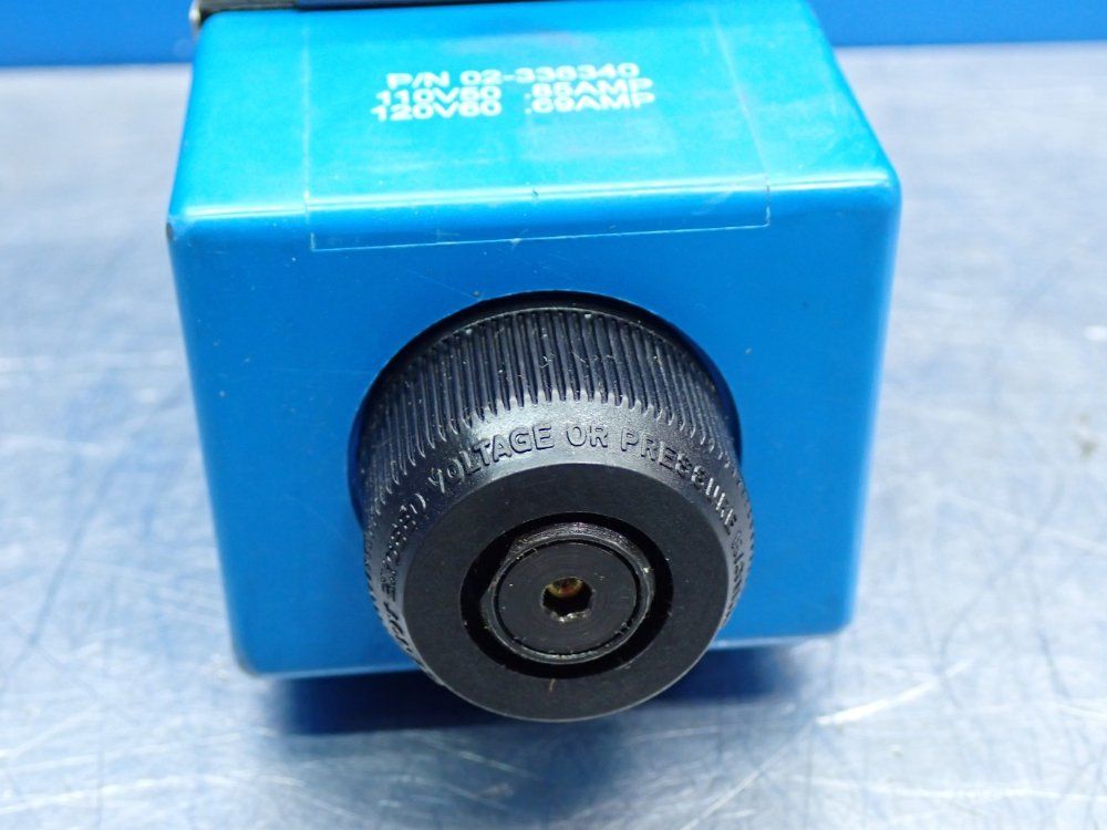 Eaton 4500psi - 310bar Directional Control Valve - Dg4v4-012a-m-w-b5-10