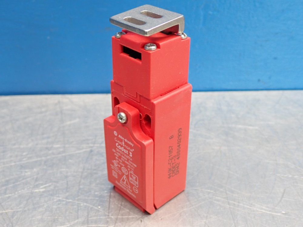 Allen Bradley Guardmaster Cadet 3 Tounge Interlock