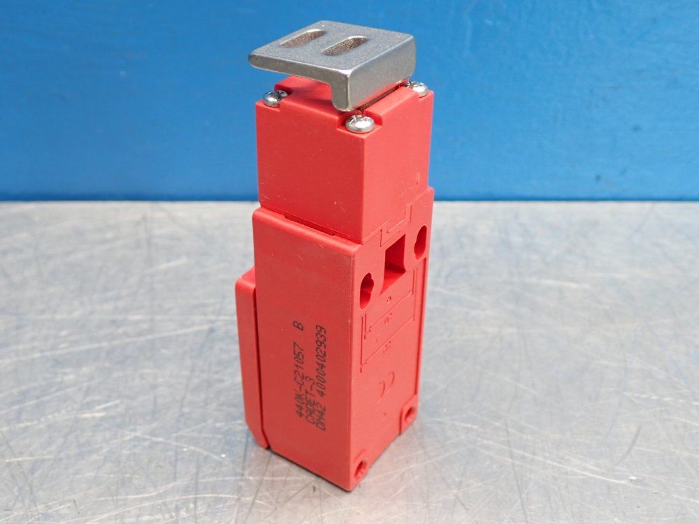 Allen Bradley Guardmaster Cadet 3 Tounge Interlock