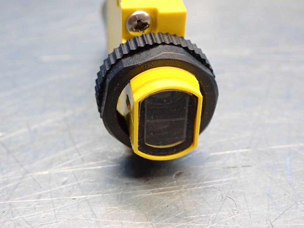 Banner Minibeam Photoelectric Sensor