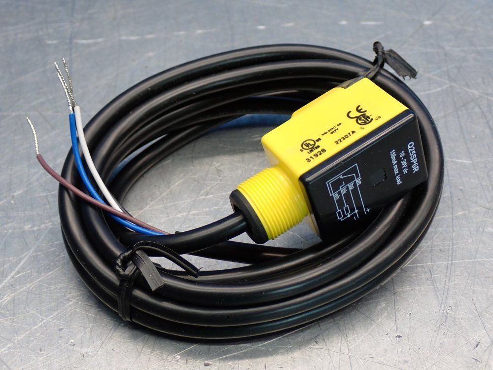 Banner Ezbeam Q25 Series Rightangle Basemount Rectangle Sensor