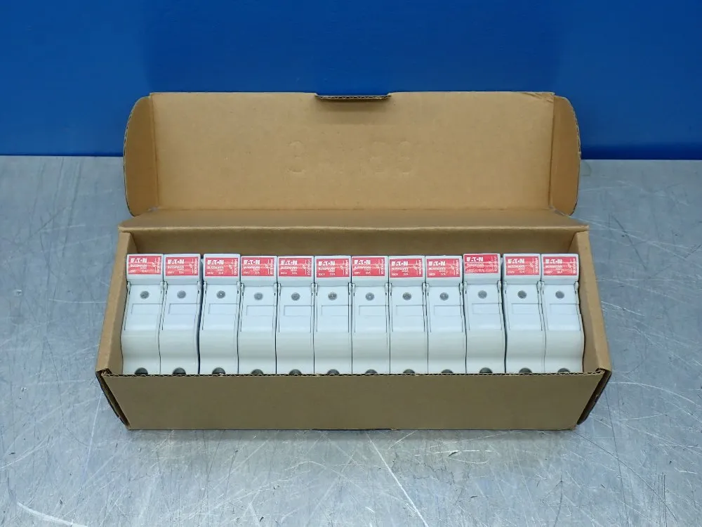 Eaton 12 Modular Fuse Holders. - Chcc1diu