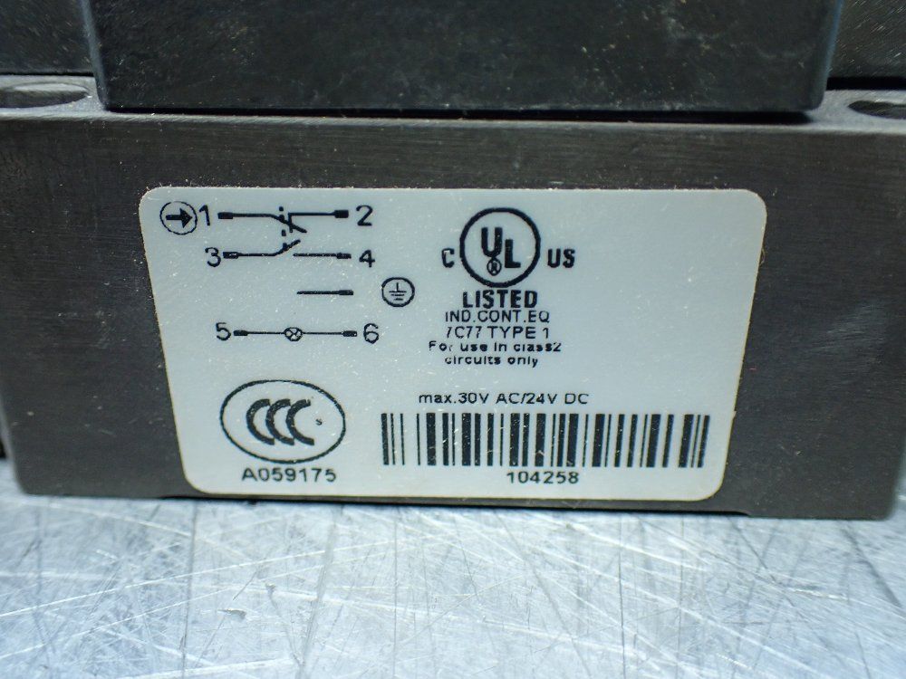Euchner Safety Limit Switch. - Nz2rs-511l060