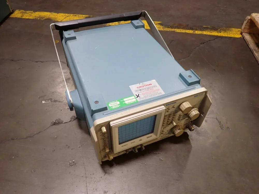 Tektronix Spectrum Analyzer - 496