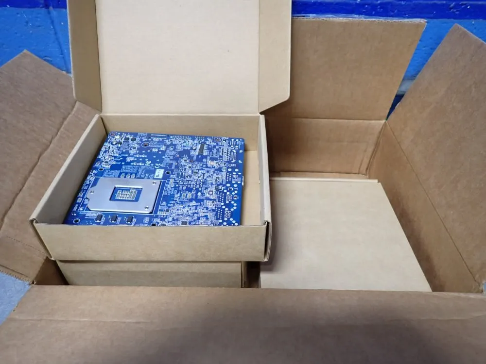 Motherboards - U-1005578