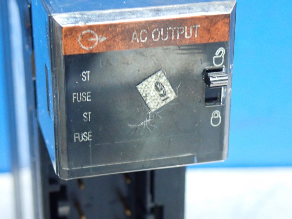 Allen Bradley Digital Output Module - 1756-oa16k