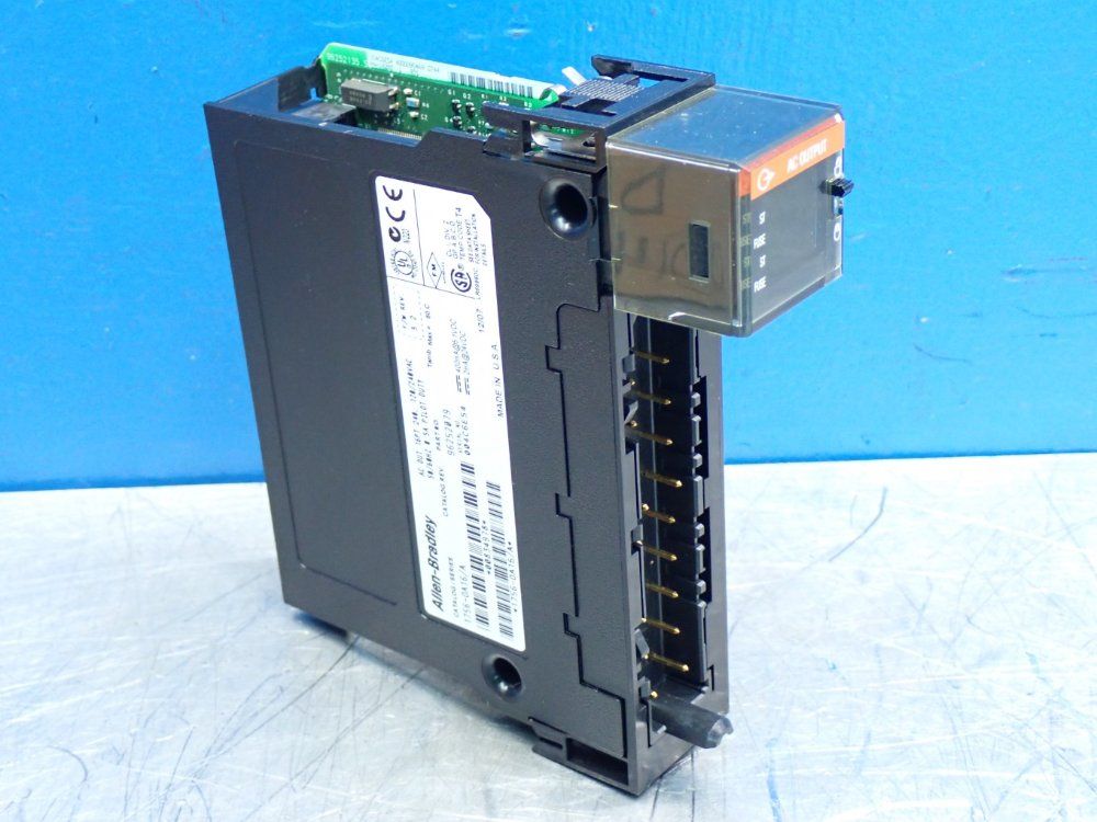 Allen Bradley Controllogix Output Module - 1756-oa16