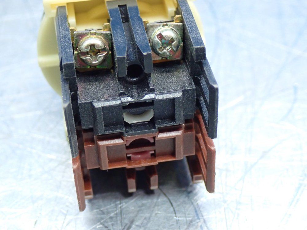 Fuji Electric Push Button Contact Block - Ah30-f