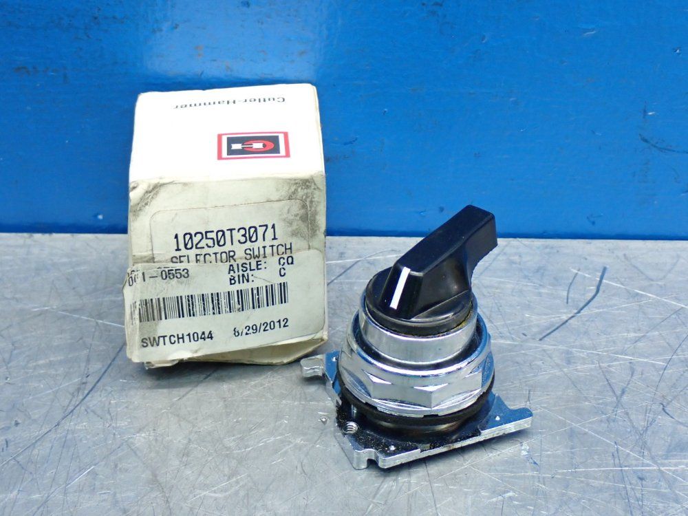Cutler-hammer Selector Switch - 10250t3071