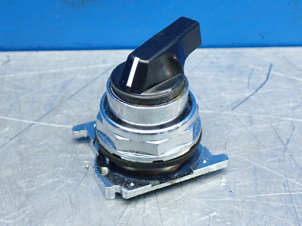 Cutler-hammer Selector Switch - 10250t3071