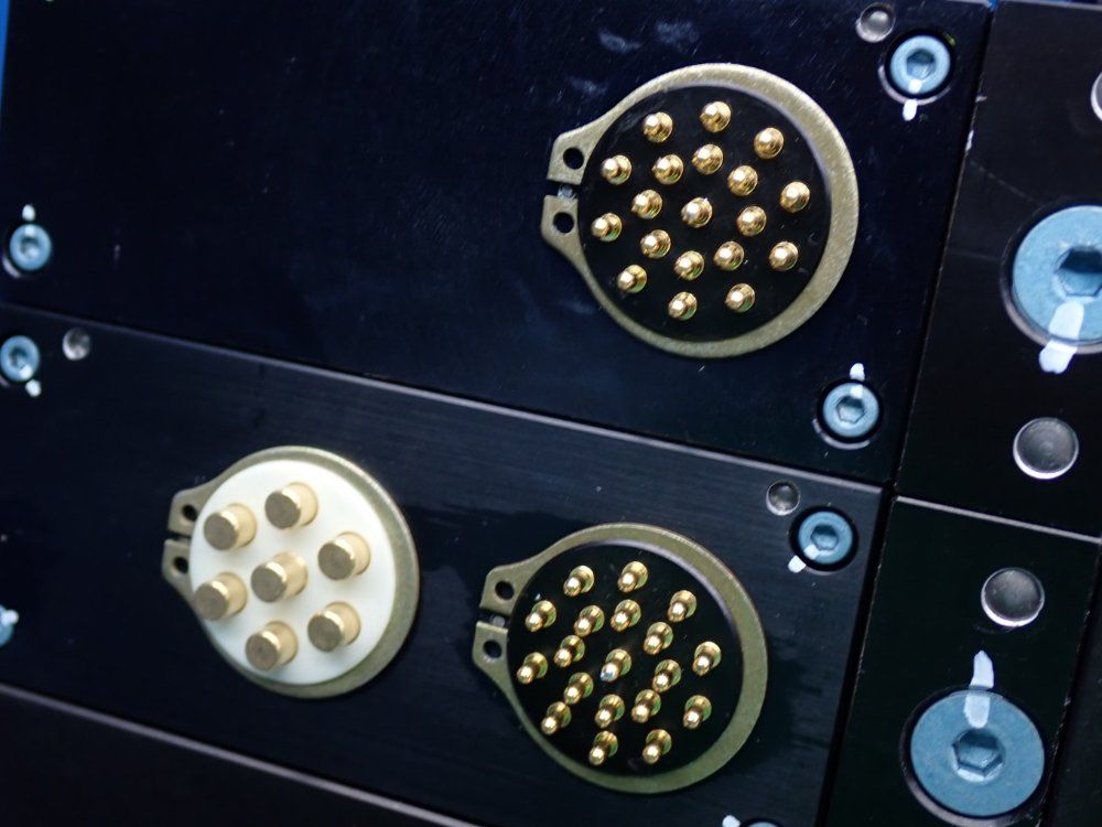 Ati Industrial Robotic Tool Changer - 9121-310dt-du2-ar8-0-jj180encencen46en470