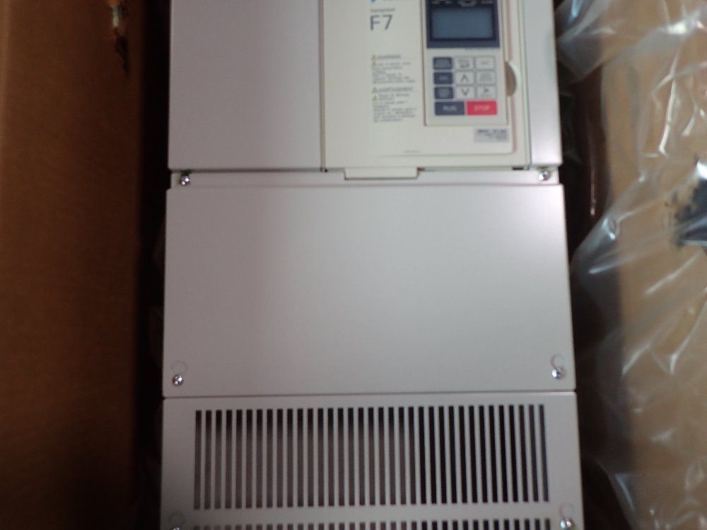 Yaskawa Electric 60 Hp, 380-480 Vac, 91 Amp Varispeed Drive - Cimr-f7u40451e