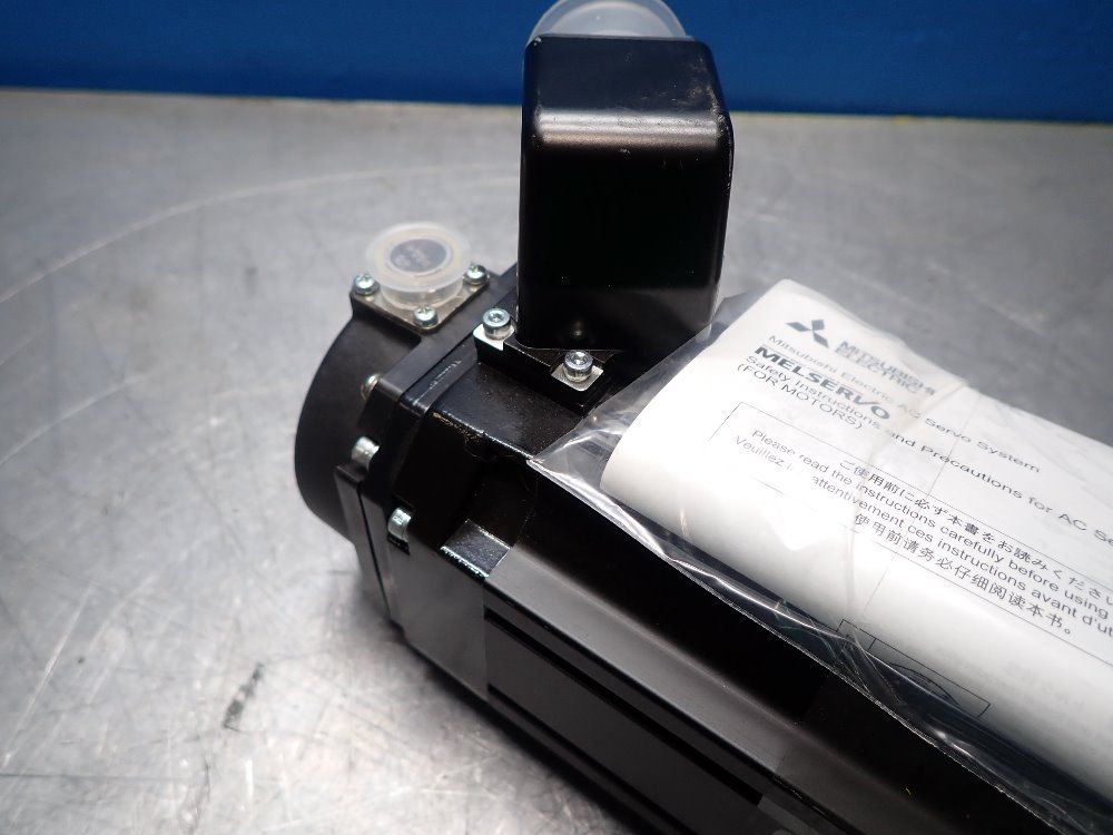 Mitsubishi 136 V, 11 Amps, 2 Kw Ac Servo Motor - Hg-jr203k