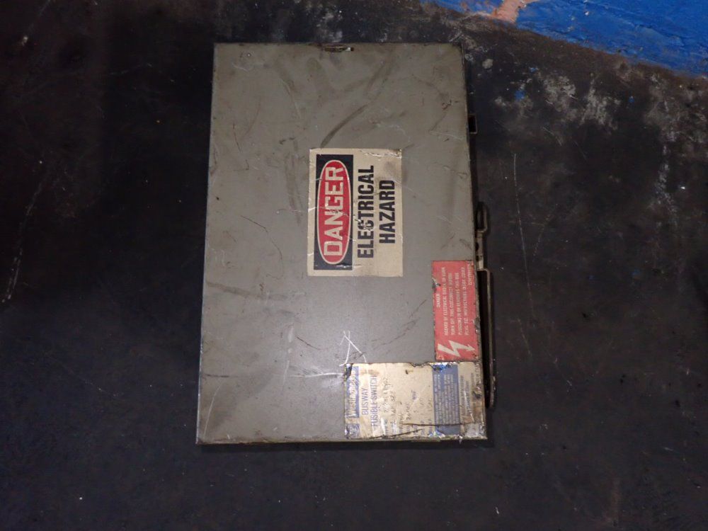 Westinghouse Bus Plug