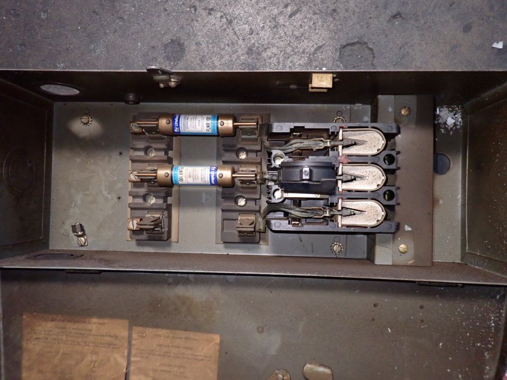 Westinghouse Bus Plug