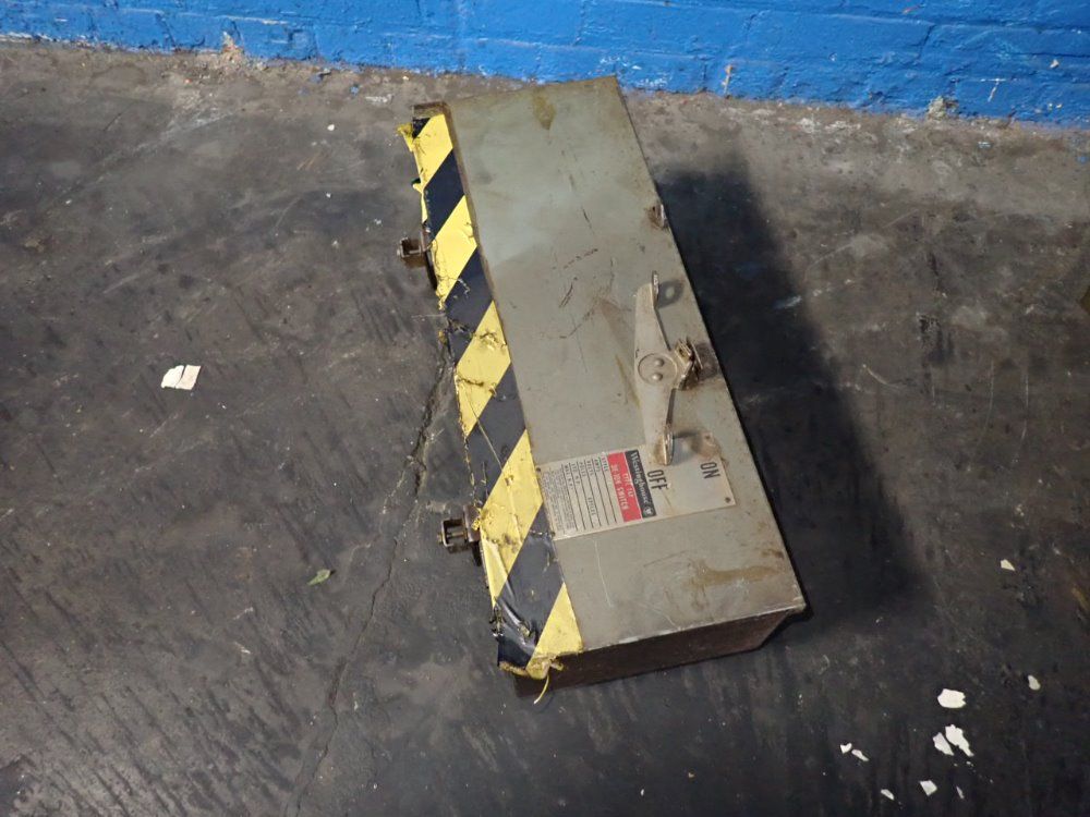 Westinghouse Bus Plug