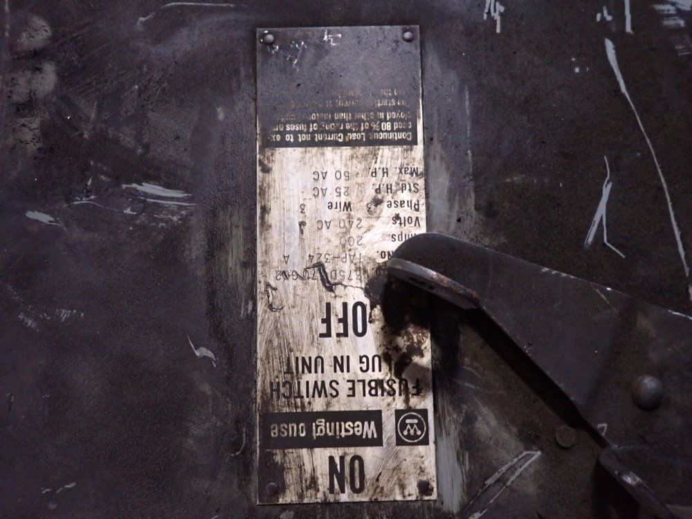 Westinghouse Bus Plug