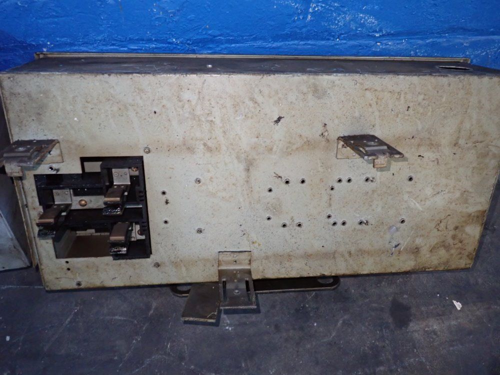 Westinghouse Bus Plug