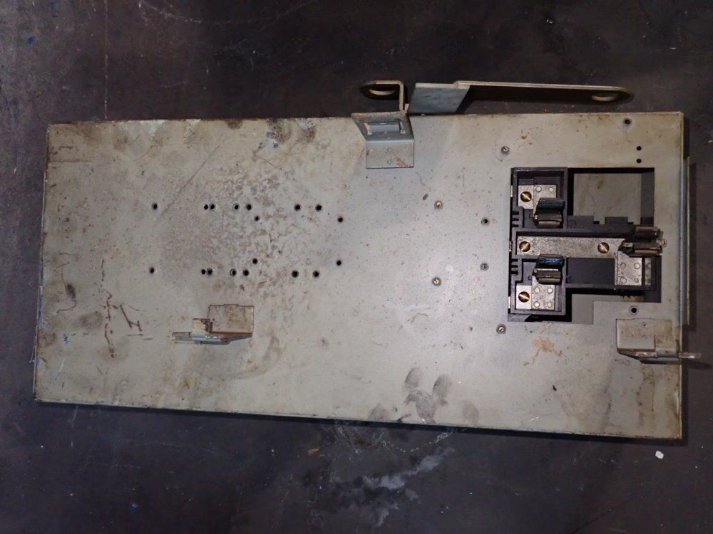 Westinghouse Bus Plug