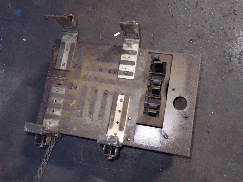 Westinghouse Bus Plug