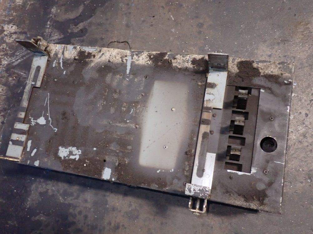 Westinghouse Bus Plug