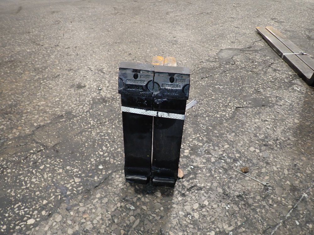 Cascade Forklift Forks